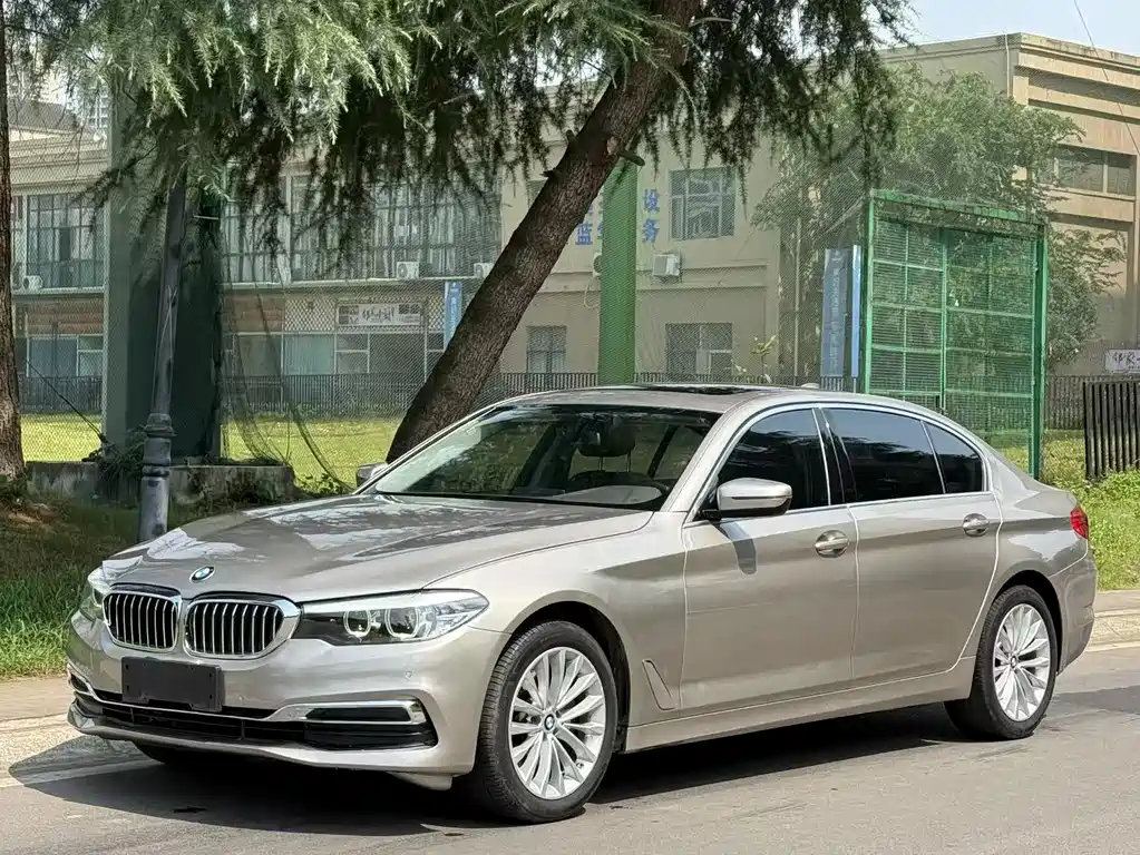 BMW  5 SERIES
