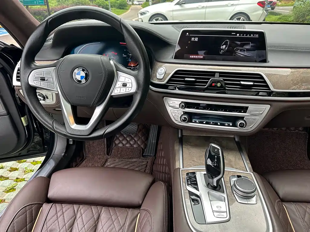 BMW 7 Series 7 2021 740Li Lead Luxury