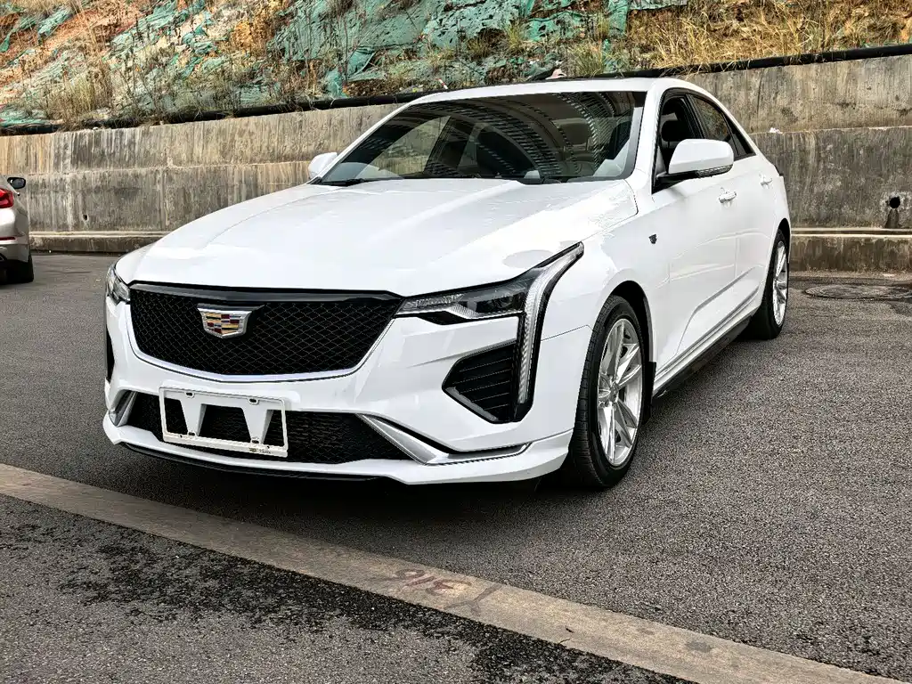 Кадиллак CT4 2020 года 28T Фэшн Тайп 55000 km 2020