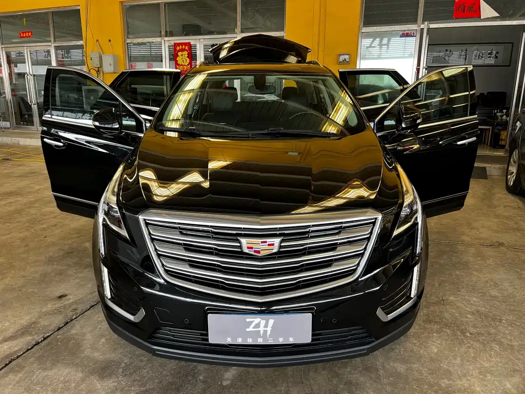 CADILLAC XT5