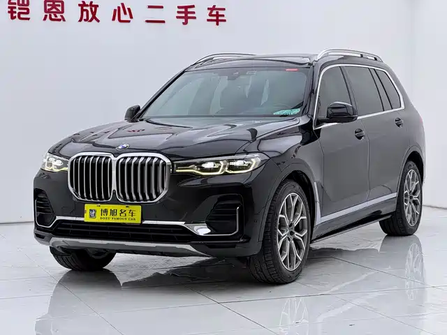 BMW  X7 2021