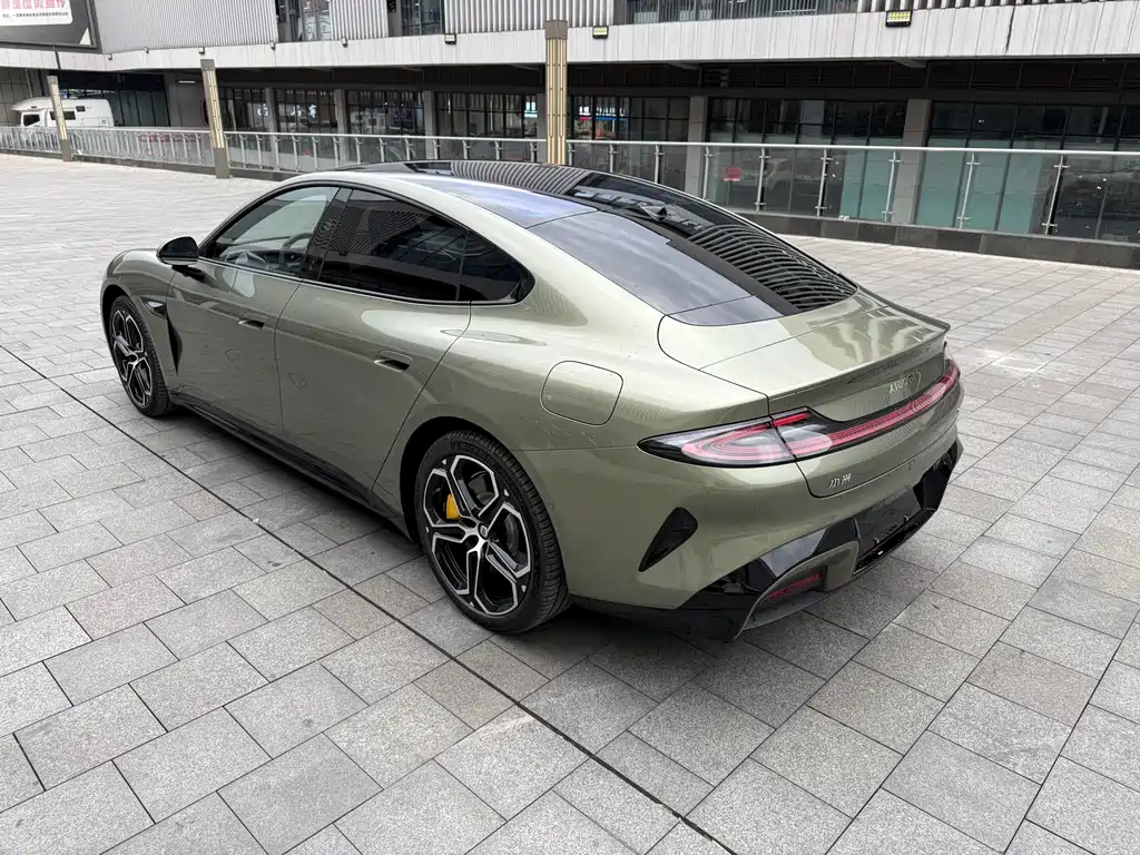 XIAOMI CAR XIAOMI SU7