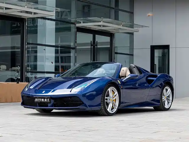 FERRARI  488 2018