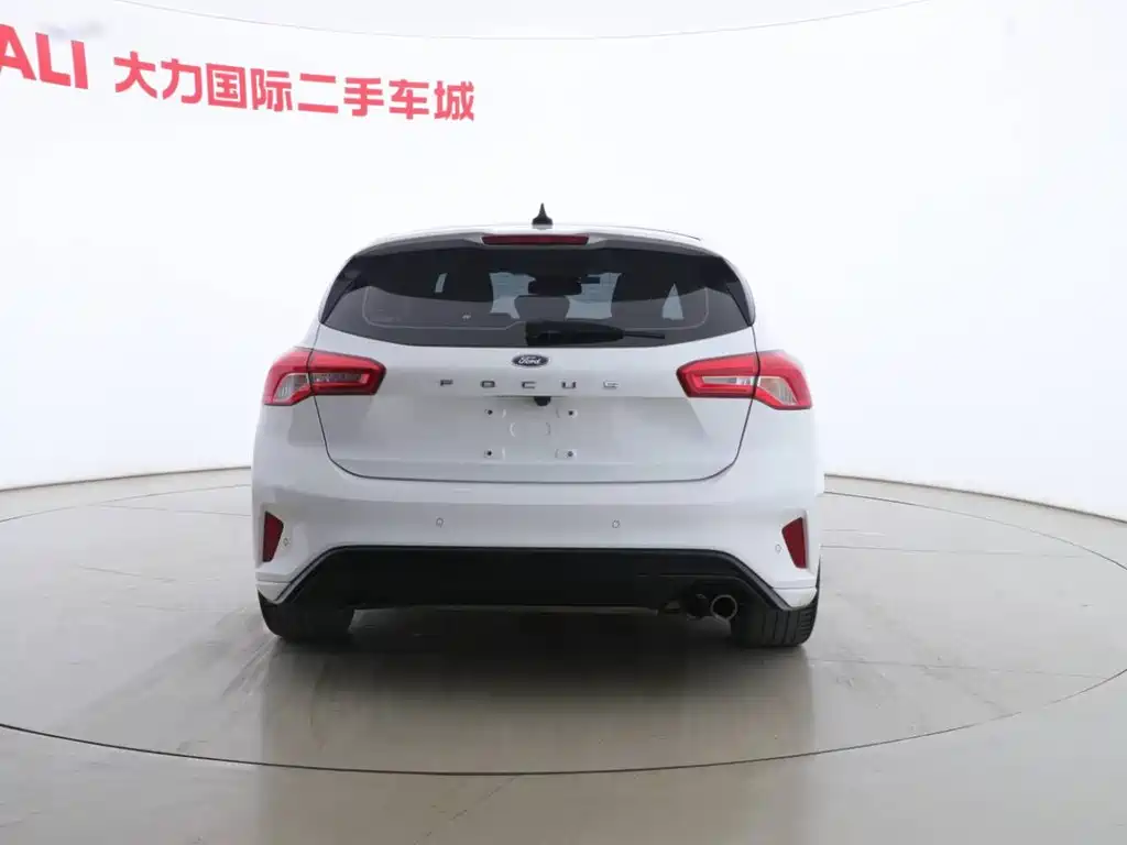 FORD FOX