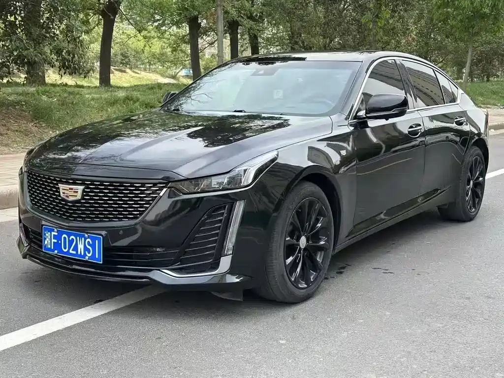 Кадиллак CT5 2021 года 28T Люксовая версия 50000 km 2021