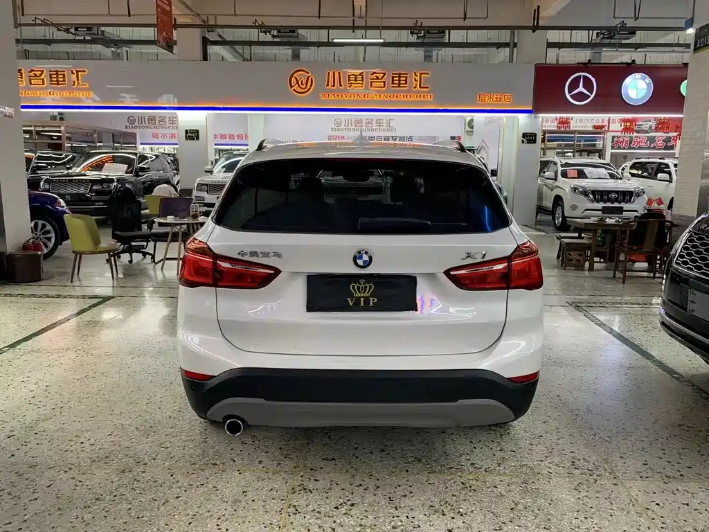 BMW X1