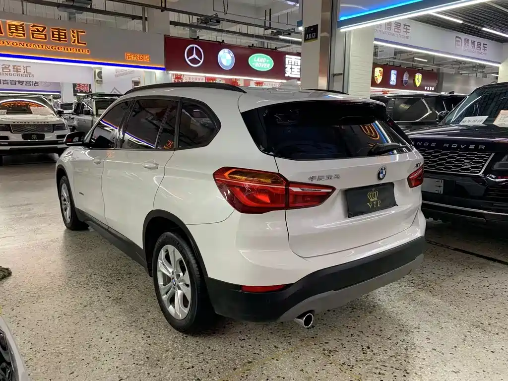 BMW X1