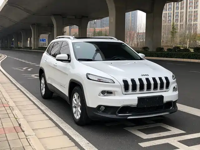 JEEP FREE LIGHT 2018