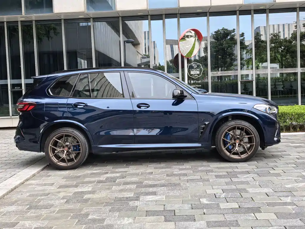 BMW X5 M