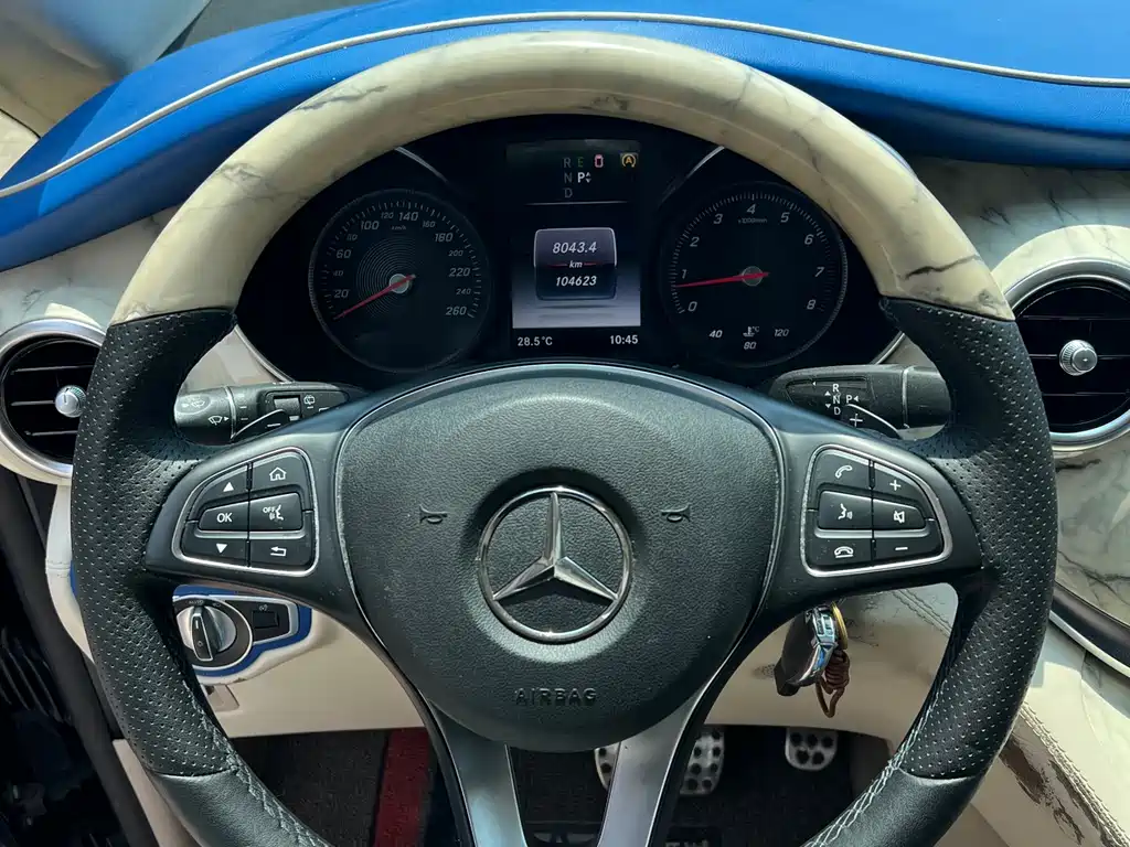 MERCEDES-BENZ V CLASS