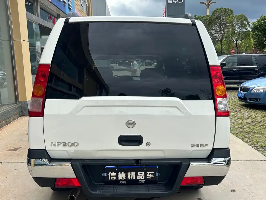 Nissan ZN 2011 2.4L 5 местZN6493