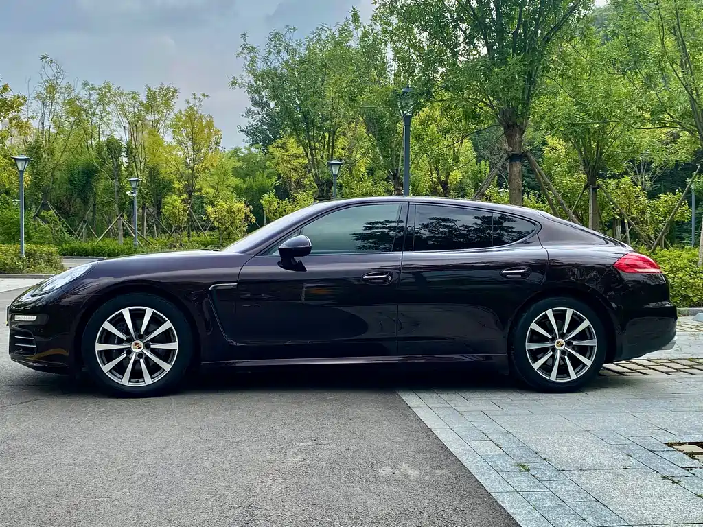 Porsche Panamera 2014 Panamera 4 3.0T