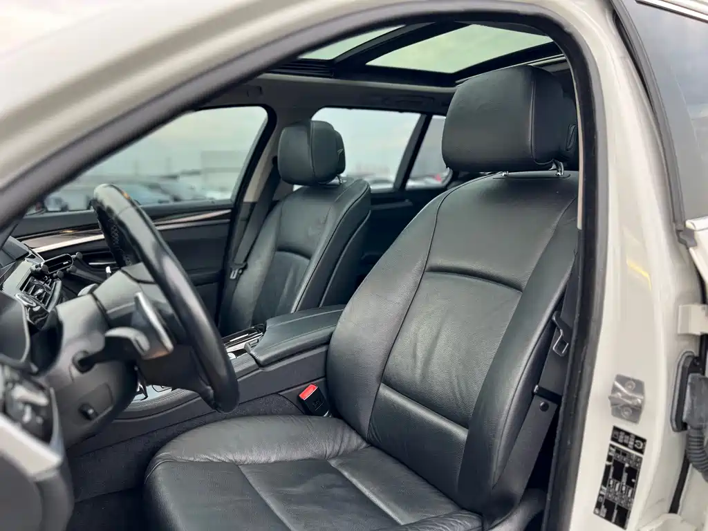 BMW 5 Series 5 2012 530i Lead