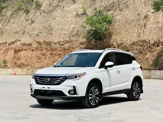 GAC TRUMPCHI GS4 2018