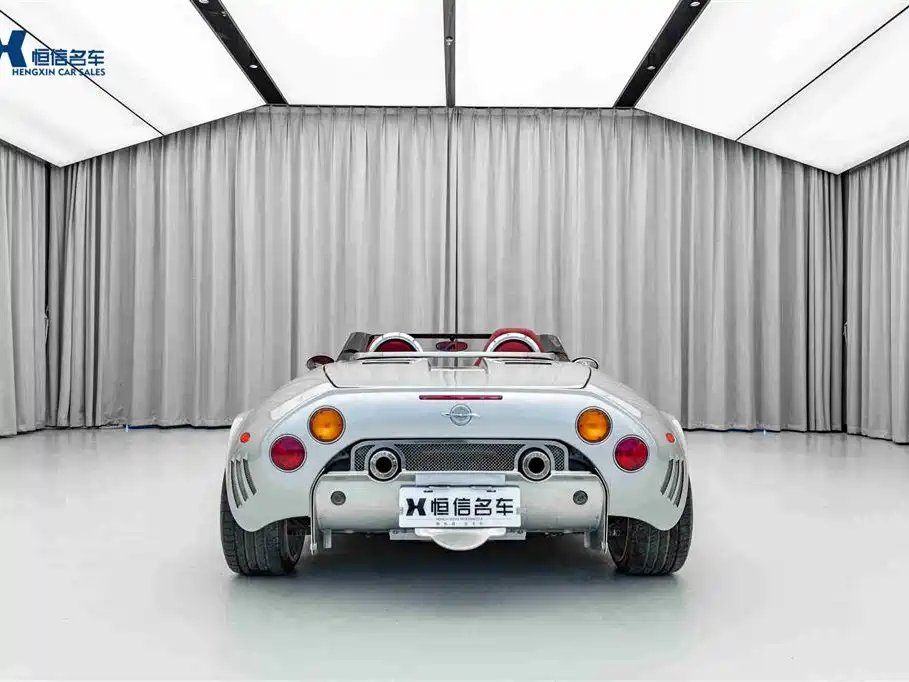 Spyker C8 — миниатюра 6
