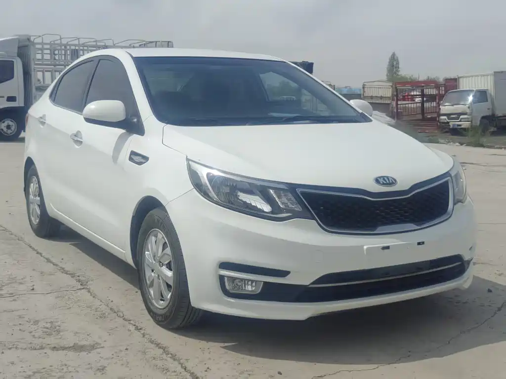 KIA K2