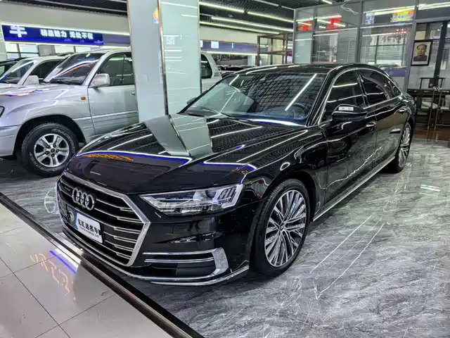 AUDI  A8 2020