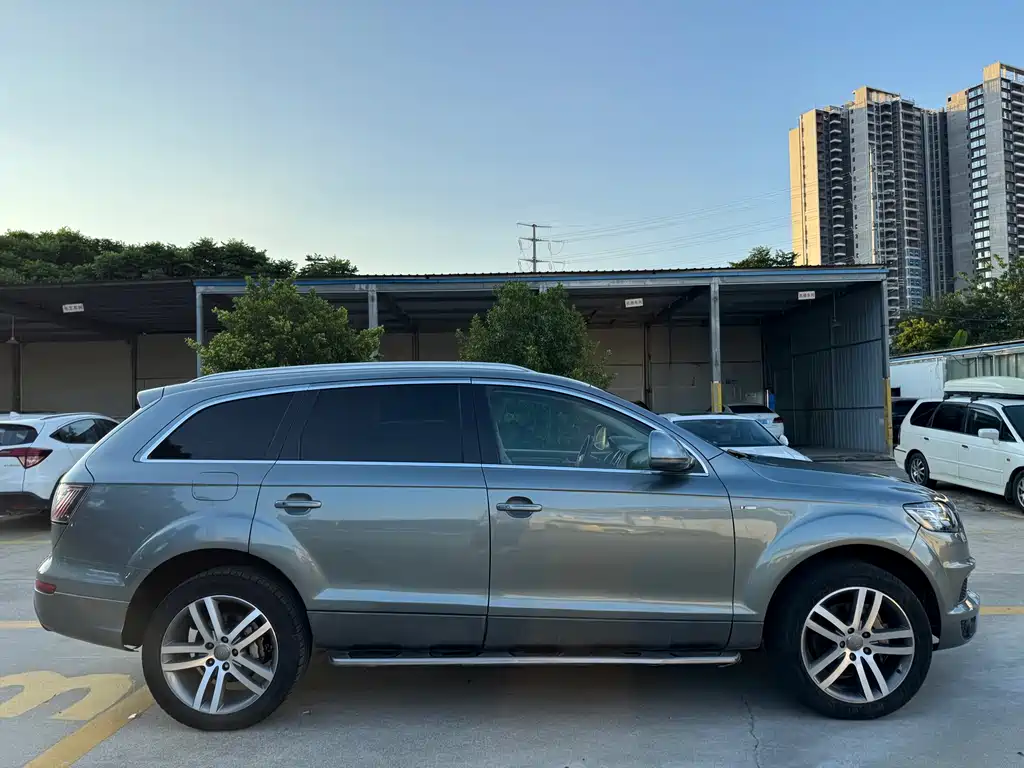 Audi Q7 2007 4.2 FSI quattro Luxury
