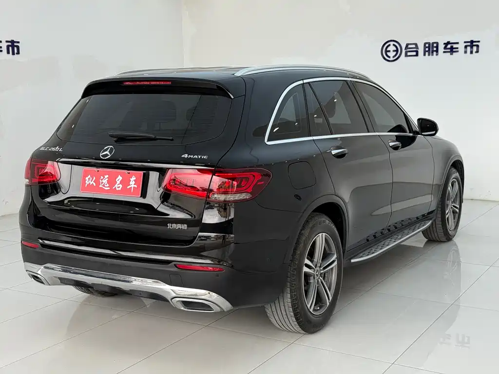 MERCEDES-BENZ GLC