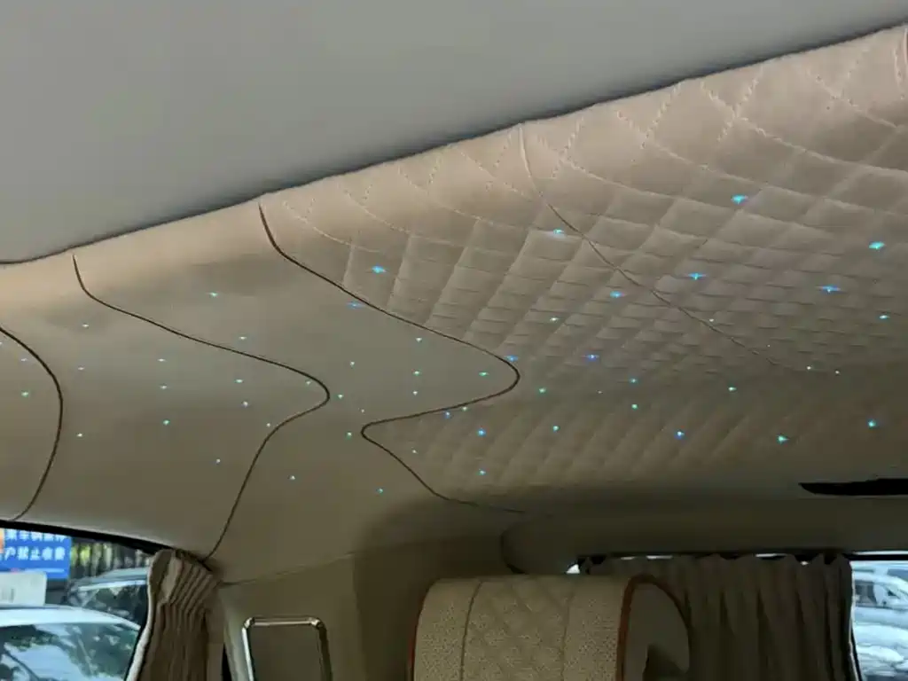 MERCEDES-BENZ V CLASS