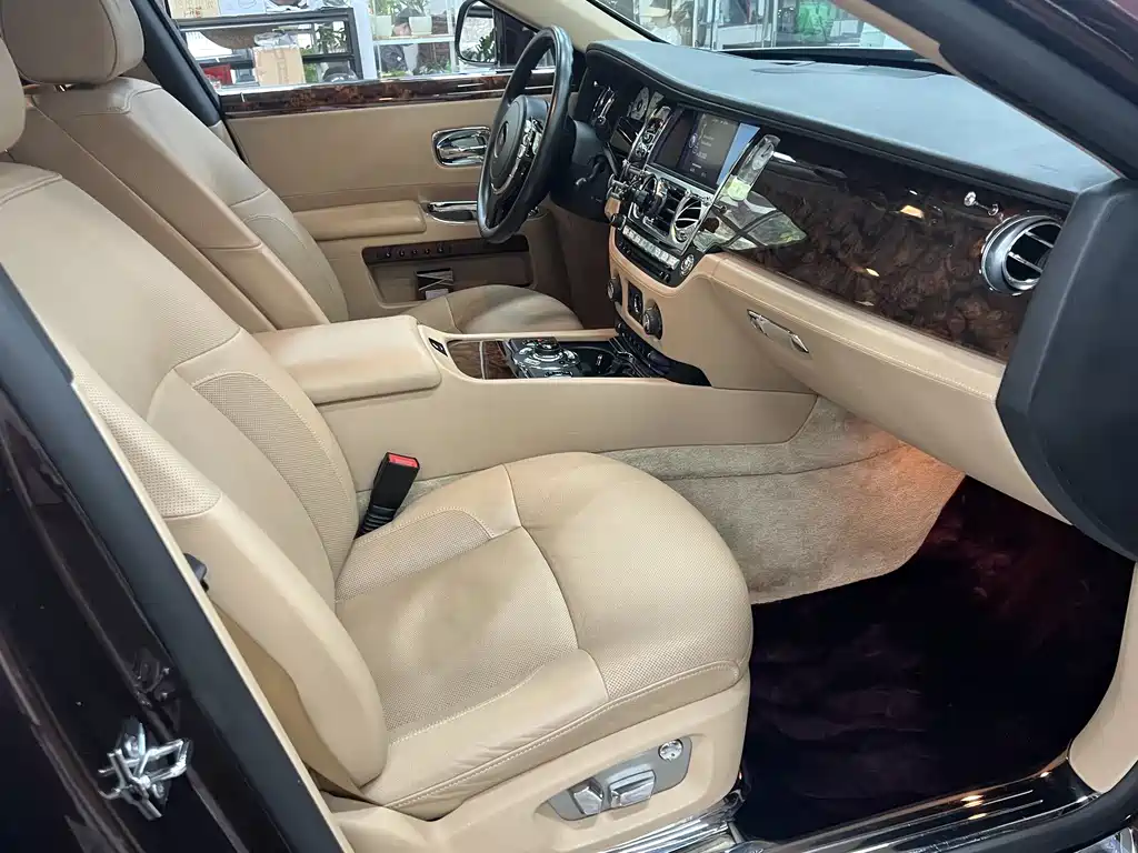 Rolls-Royce Ghost 2010 6.6T Standard