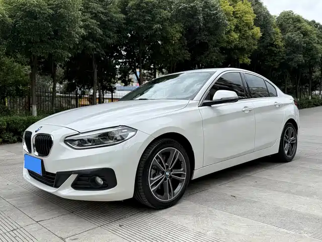 BMW 1 SERIES 2019
