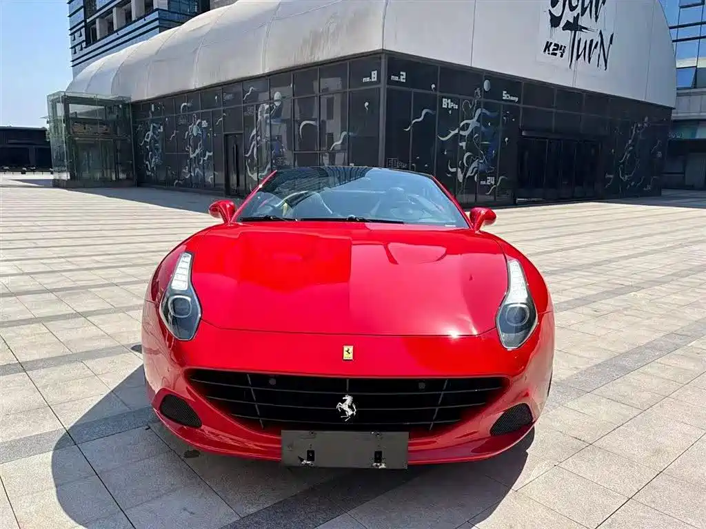 Ferrari California T 2015