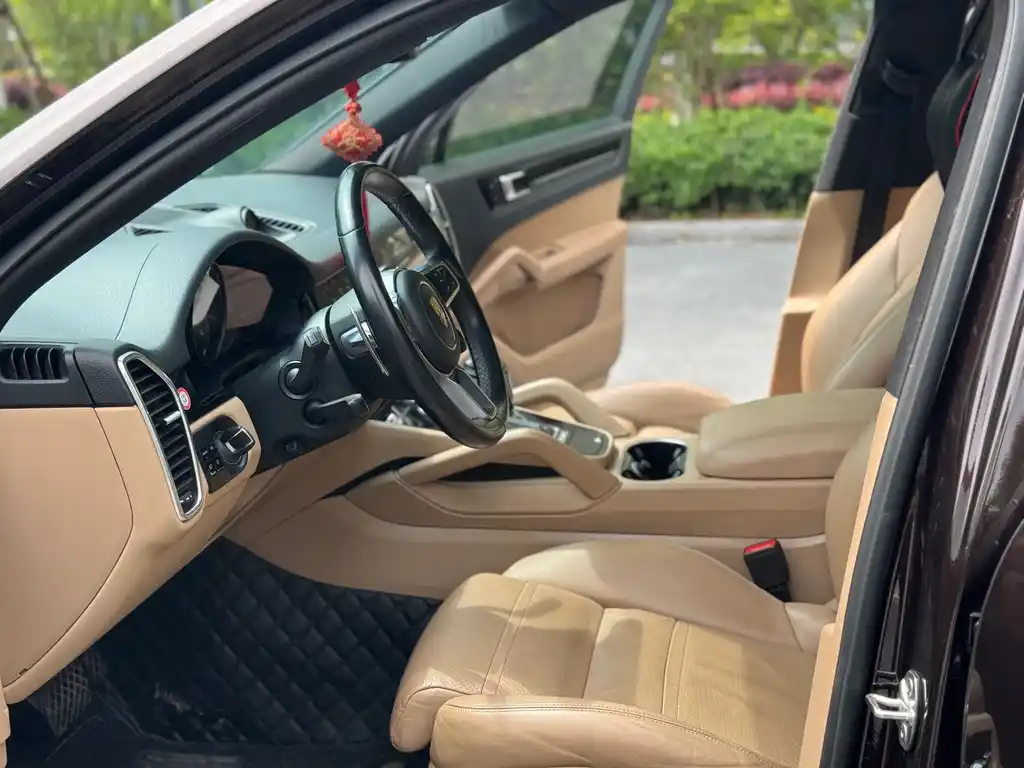 PORSCHE CAYENNE NEW ENERGY