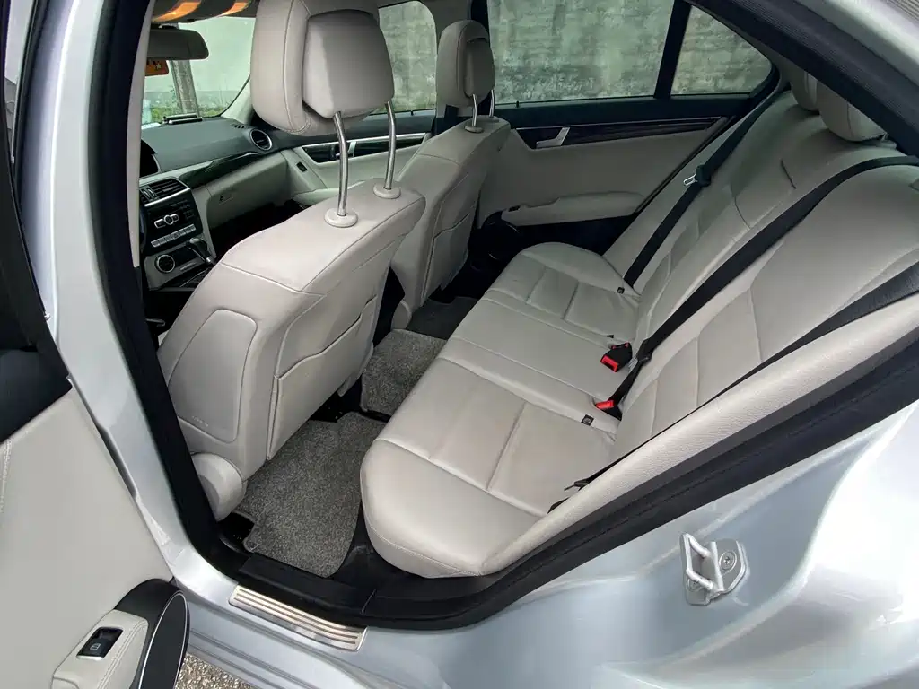 Mercedes-Benz C-Class C 2011 C 200 CGI Fashion