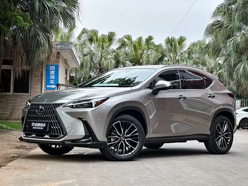Лексус NX 2022 года 350h передний привод Создатель 5000 km 2022