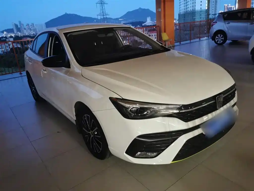 ROEWE  I5