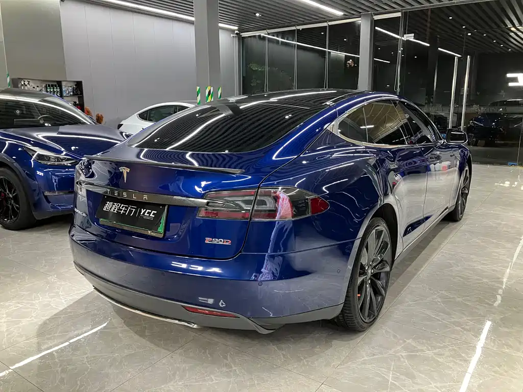 TESLA MODEL S