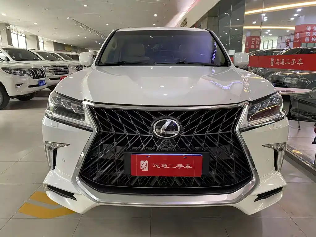 Lexus LX 2010