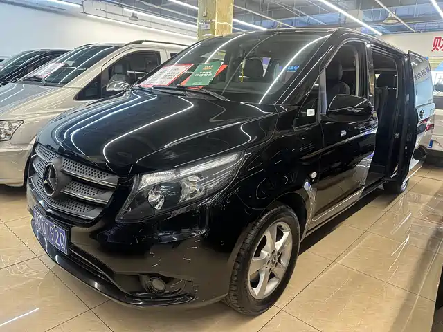 MERCEDES-BENZ VITO