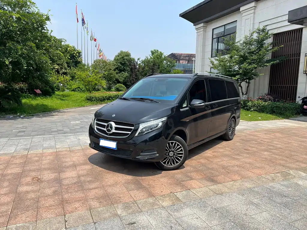 MERCEDES-BENZ V CLASS