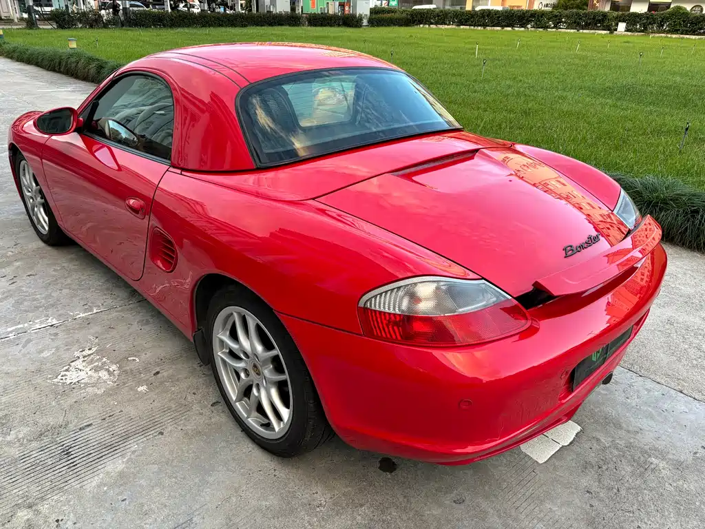 Porsche Boxster 2004 2.7L AT