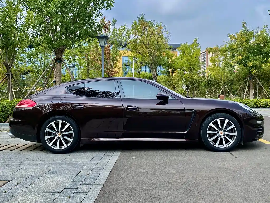 Porsche Panamera 2014 Panamera 4 3.0T