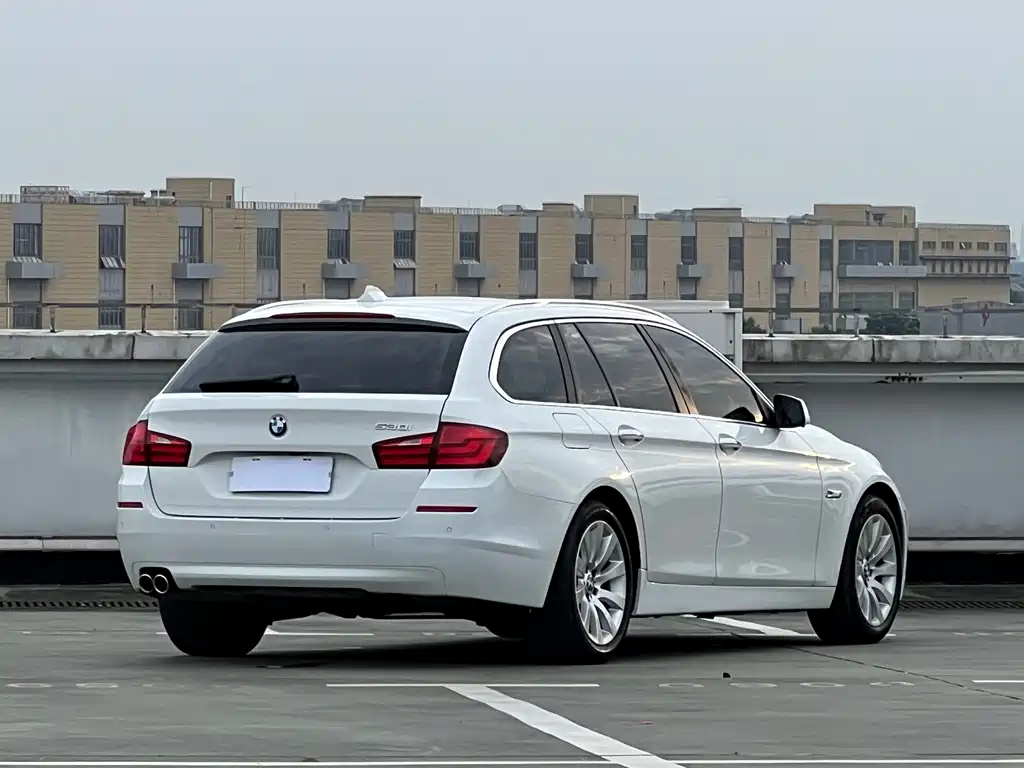 BMW 5 Series 5 2012 530i Lead