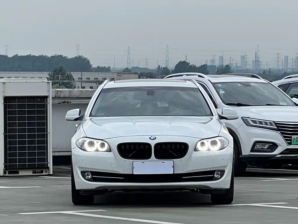 BMW 5 Series 5 2012 530i Lead