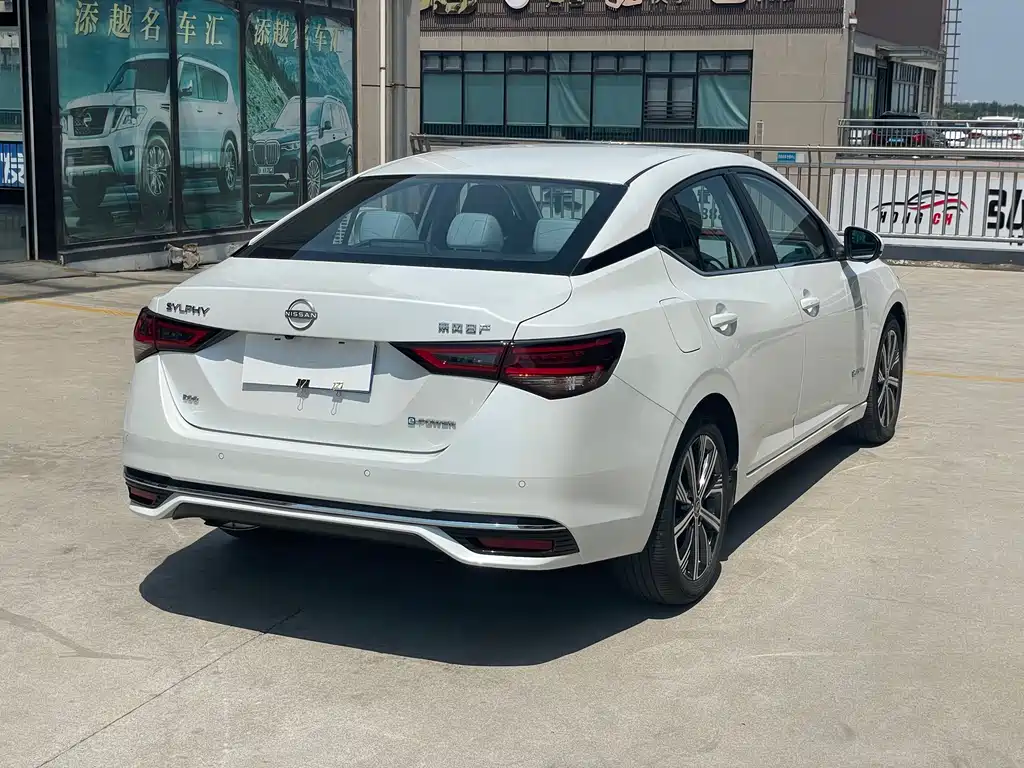 NISSAN XUAN YI