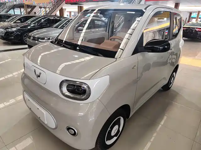 WULING HONGGUANG MINIEV 2025