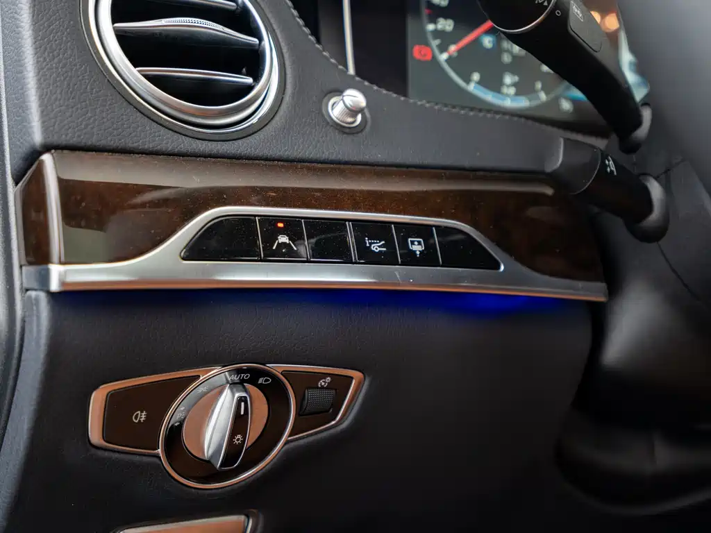 MERCEDES-BENZ MAYBACH S CLASS