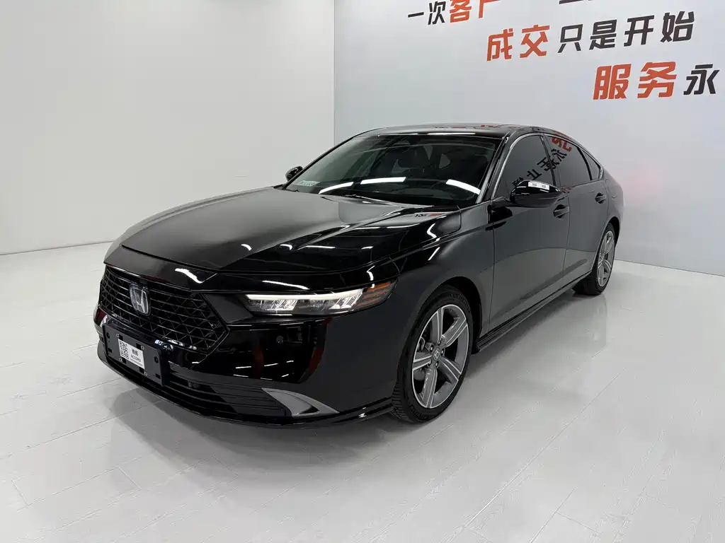 Аккорд 2023 года, версия 260TURBO Превосходная 20000 km 2023