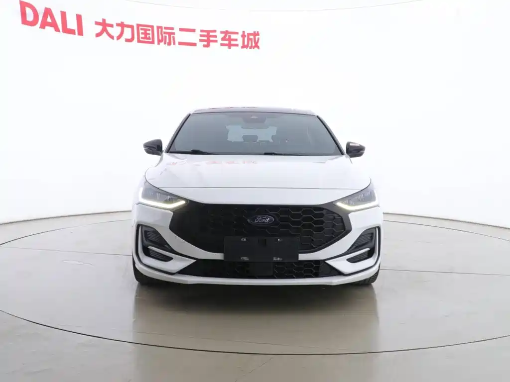 FORD FOX