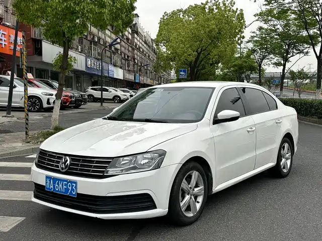 VOLKSWAGEN LAVIDA 2019