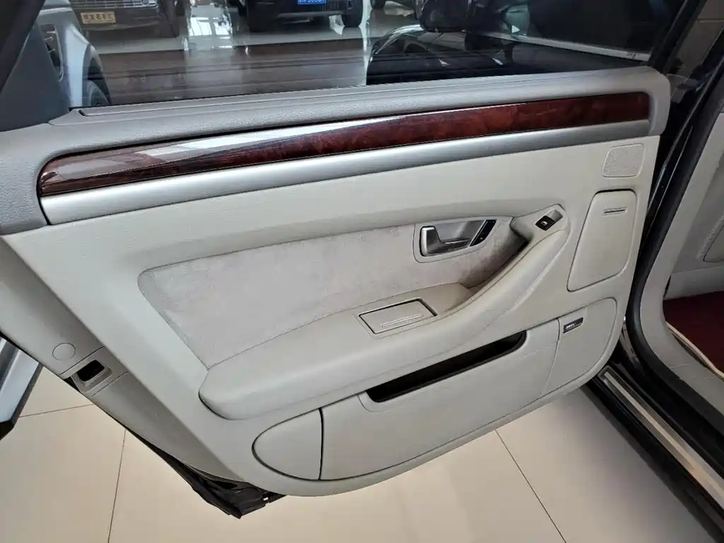 Audi A8 2005 A8L 4.2L