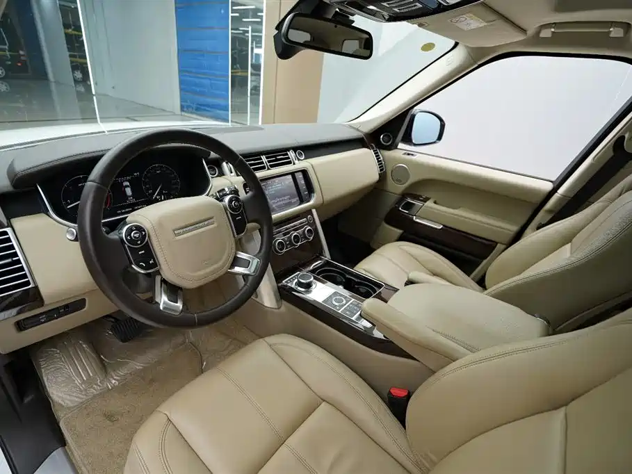 Land Rover Range Rover 2015 3.0 TDV6 Vogue