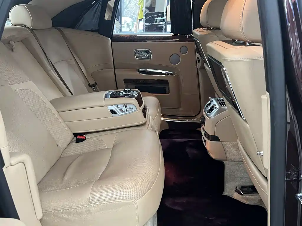 Rolls-Royce Ghost 2010 6.6T Standard