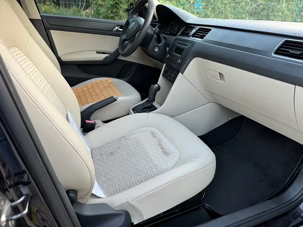 Skoda Rapid 2013 1.6L AT