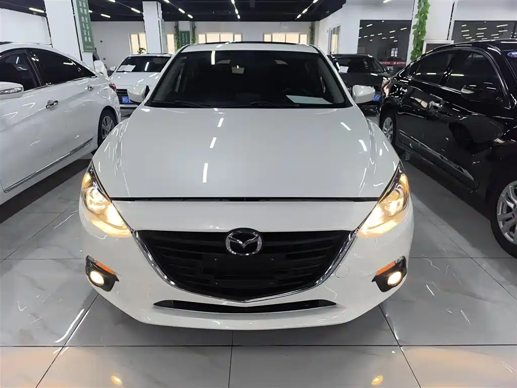 MAZDA  3 ANGKESAILA